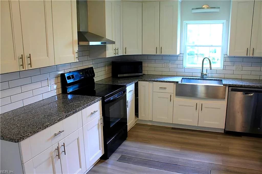 4052 Wyndybrow DR, PORTSMOUTH VA 23703 - Photo 3