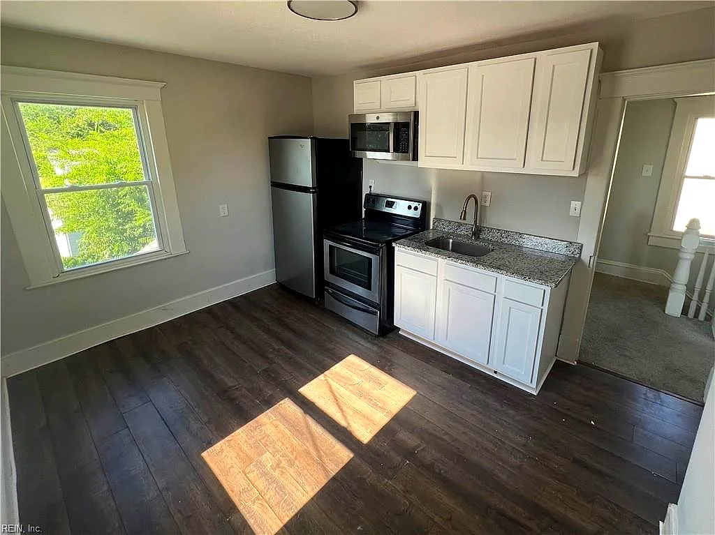 607 E Pembroke AVE, HAMPTON VA 23669