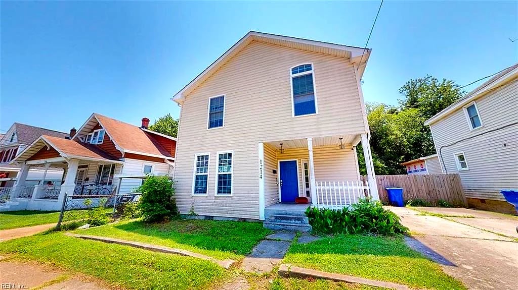 1214 23rd ST, Newport News — 3 bed Residential, 1,800 sqft