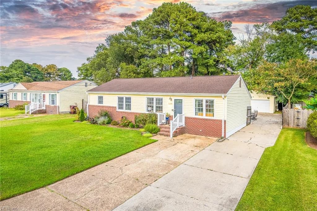 1089 Saint Julian DR, CHESAPEAKE VA 23323 - Photo 2
