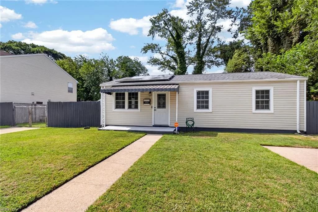 1441 37th ST #A, NORFOLK VA 23508 - Photo 4