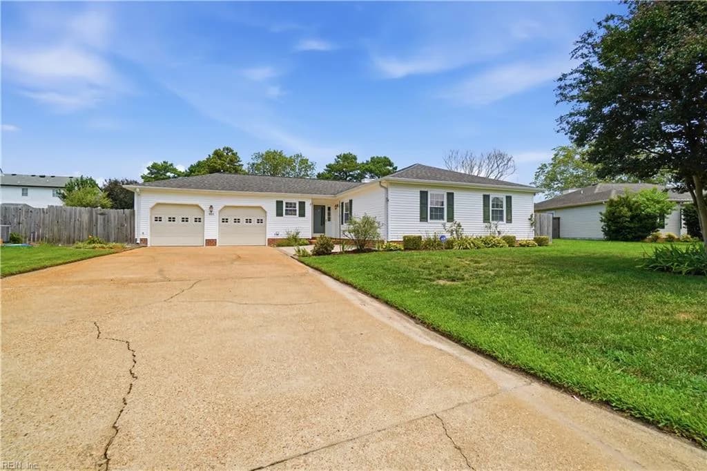 884 Daimler DR, VIRGINIABEACH VA 23454 - Main photo