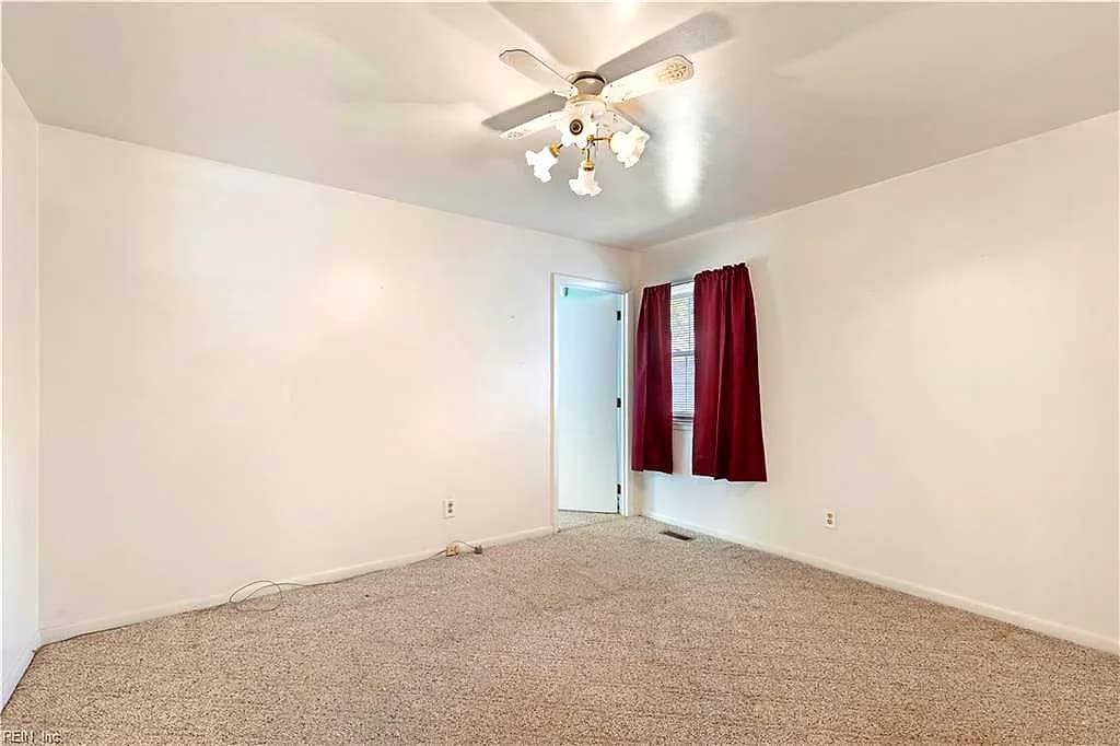 121 Settlers Landing RD, HAMPTON VA 23669 - Photo 5