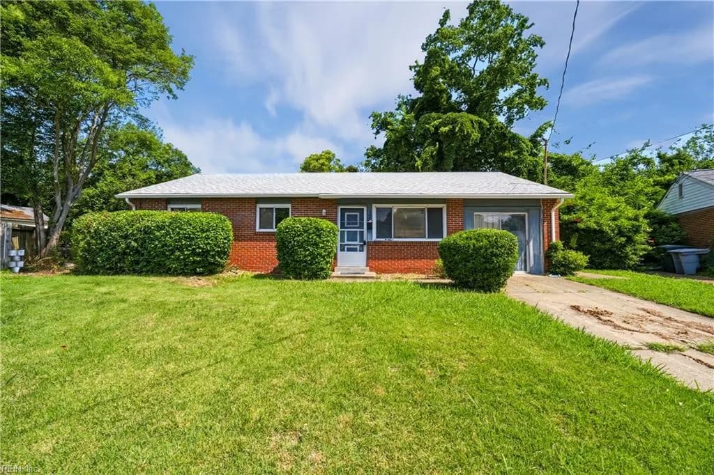 709 Houston AVE, HAMPTON VA 23669 - Photo 2