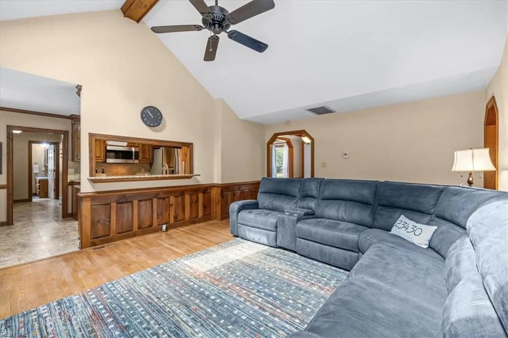 103 Chrisfield CIR, SMITHFIELD VA 23430 - Photo 4