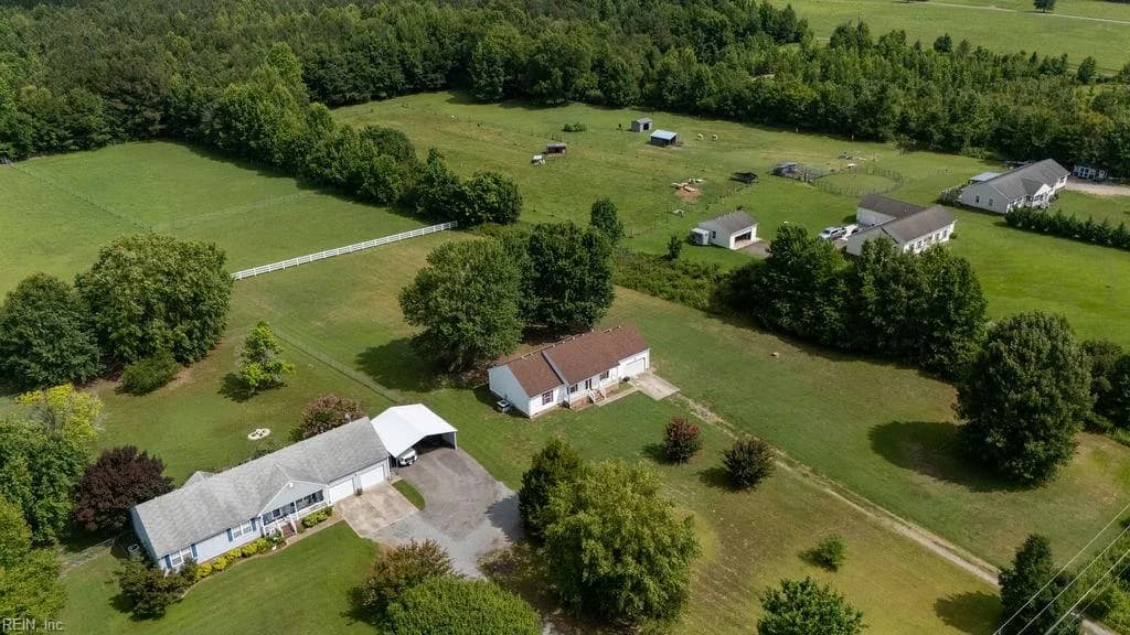 30153 Camp PW, COURTLAND VA 23837 - Photo 3