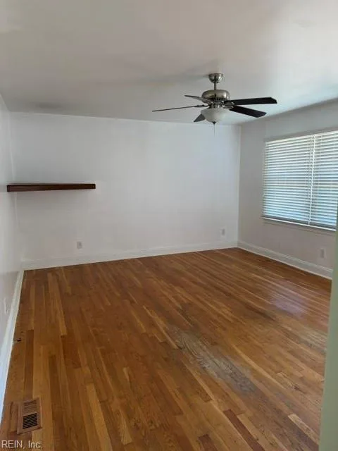 52 Londonshire TER, HAMPTON VA 23666 - Photo 3