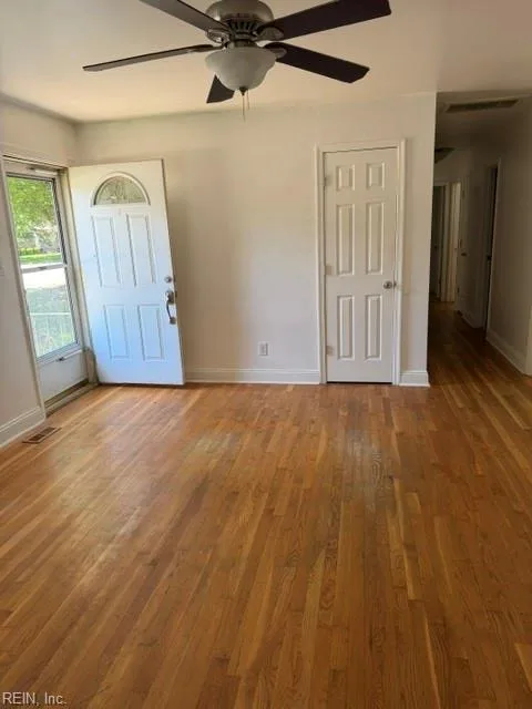52 Londonshire TER, HAMPTON VA 23666 - Photo 4