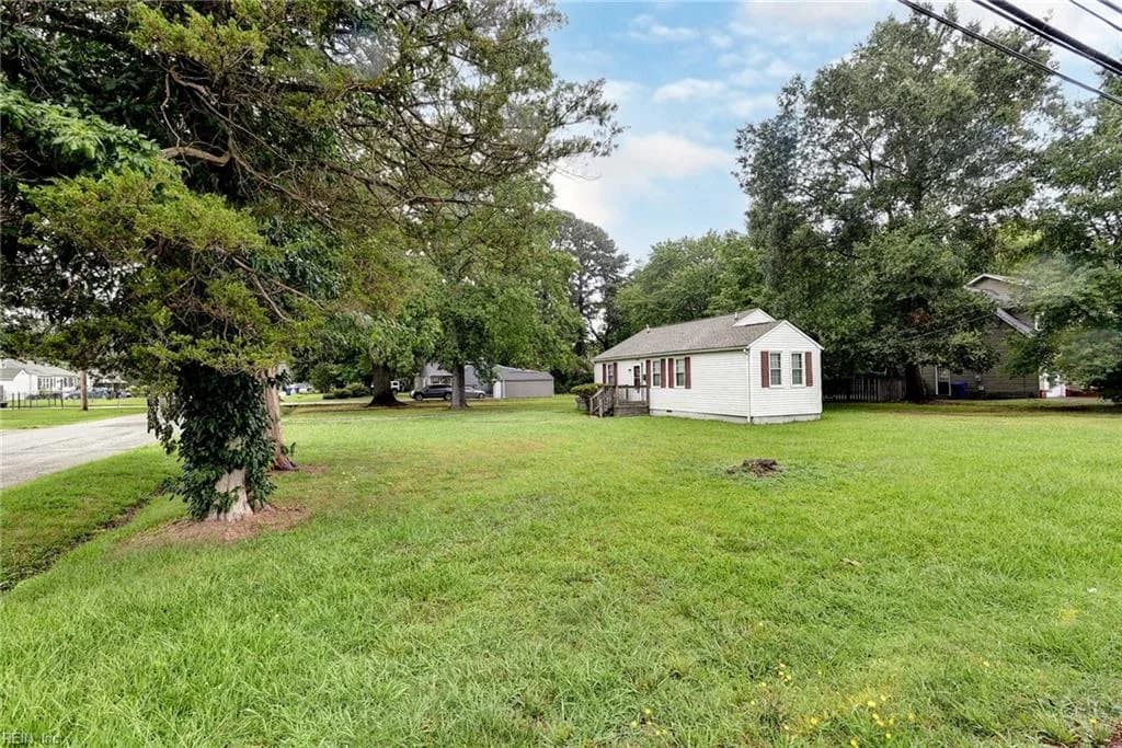 5900 Wickham AVE, NEWPORTNEWS VA 23605 - Photo 4