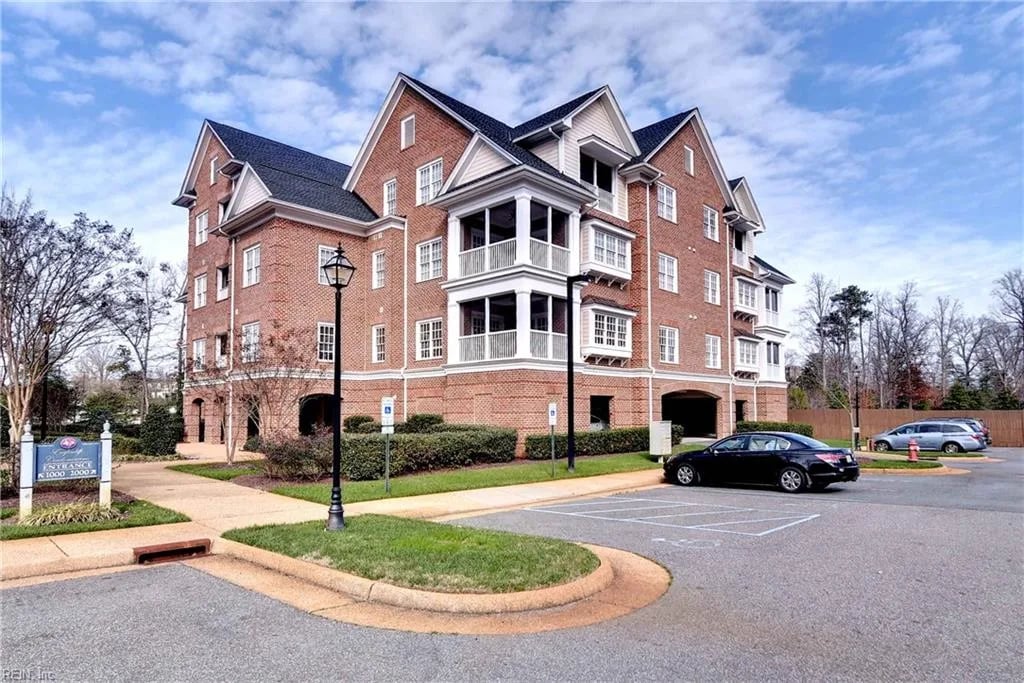 2203 Eaglescliffe NONE, Williamsburg — 3 bed Residential, 2,035 sqft