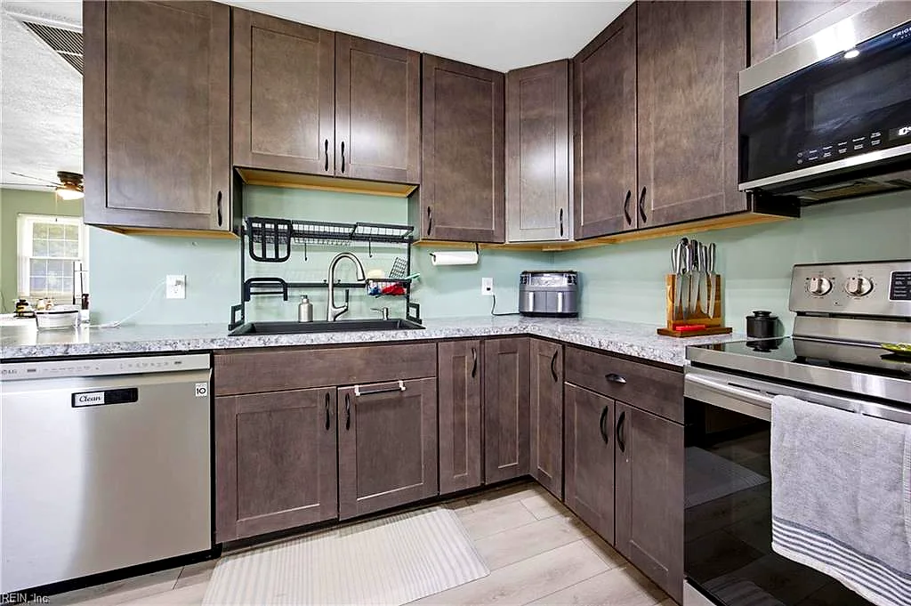 2536 E Little Creek RD, NORFOLK VA 23518