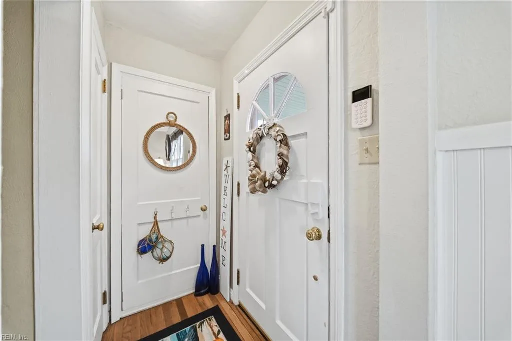 9413 Phillip AVE, NORFOLK VA 23503 - Photo 4