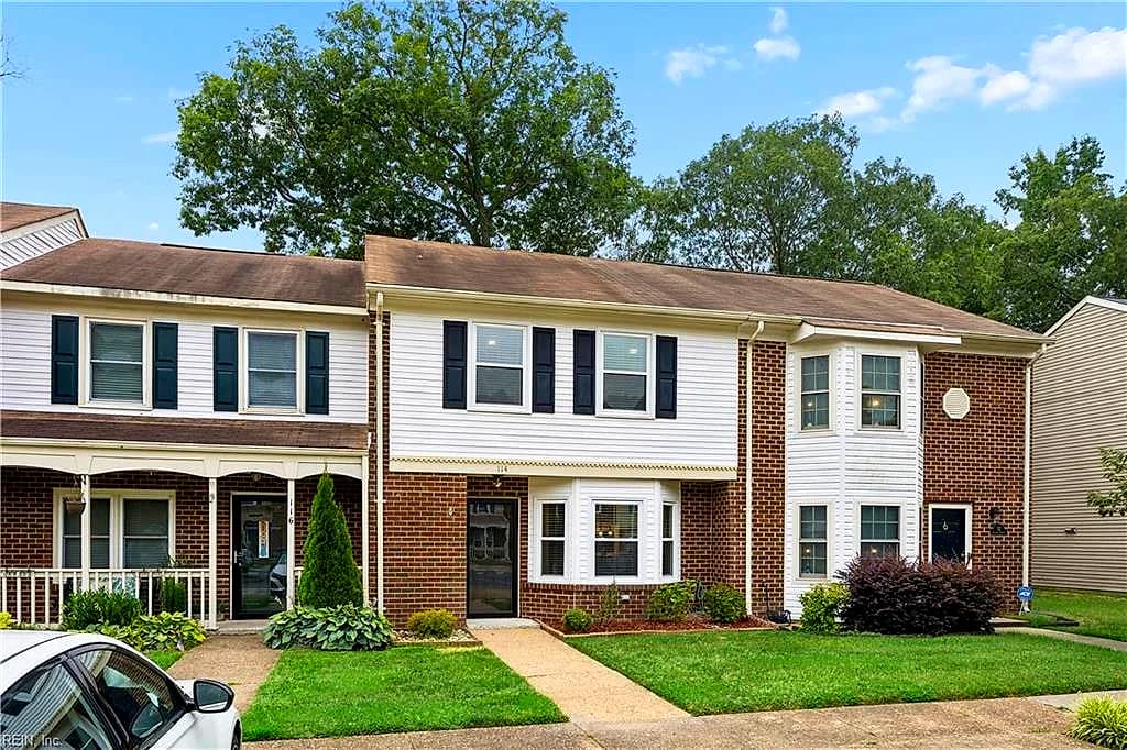 114 Solebay ST, YORKTOWN VA 23692 - Photo 3