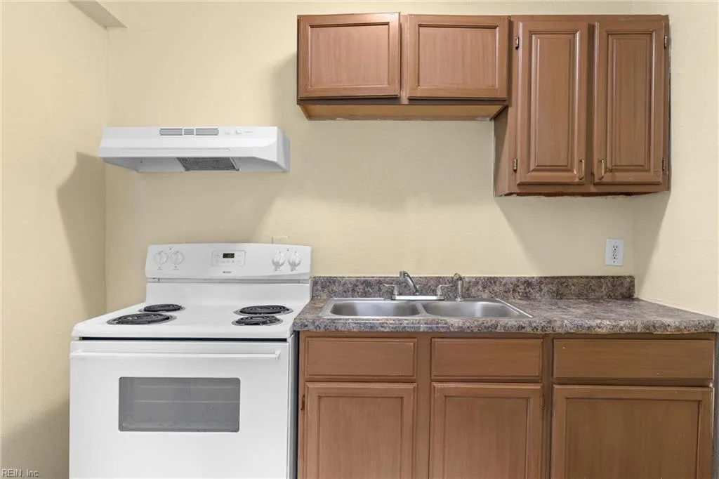 200 Pullman AVE #2, PORTSMOUTH VA 23703 - Photo 4