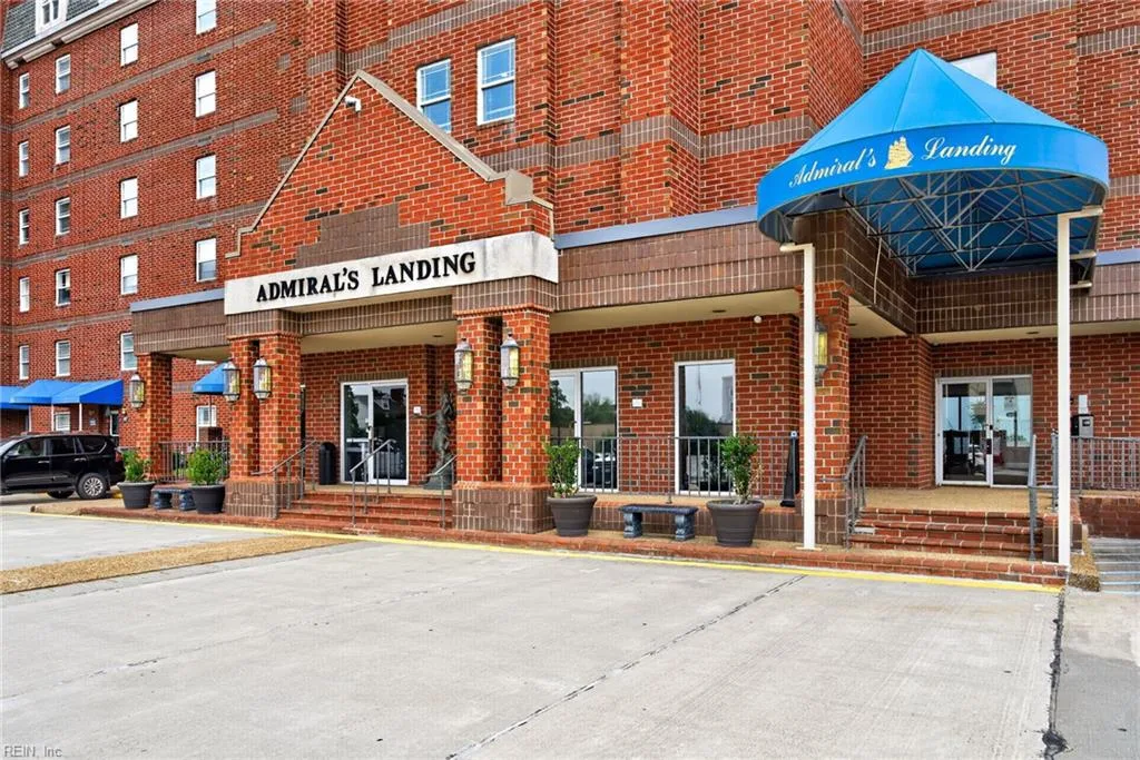 475 Water ST #802, PORTSMOUTH VA 23704