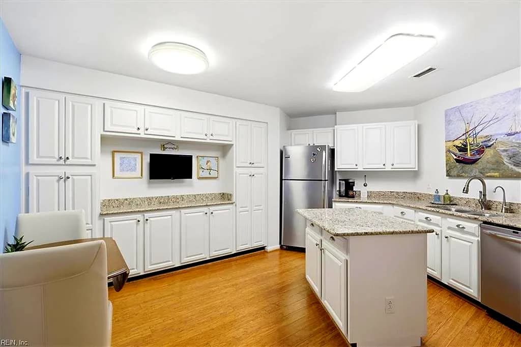 255 College Cross NONE #53, NORFOLK VA 23510 - Photo 4