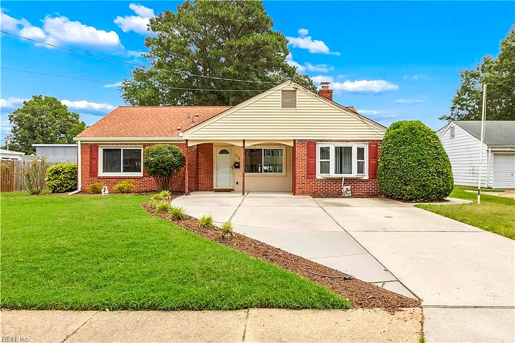 702 Essex Park DR, Hampton — 3 bed Residential, 1,714 sqft