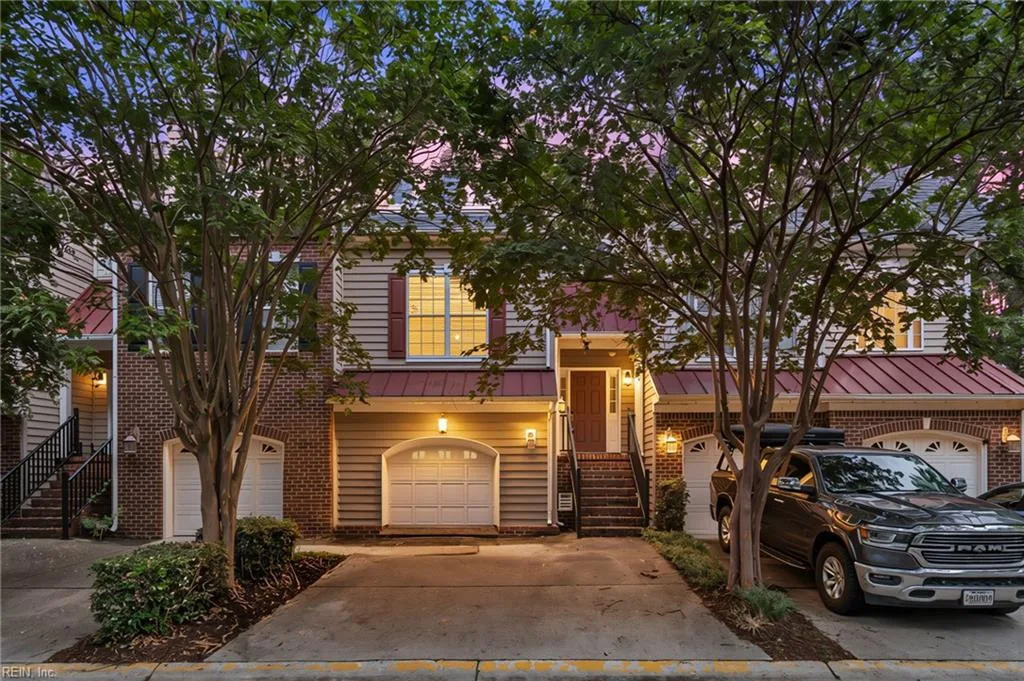 4404 Leamore Square Rd RD, VIRGINIA BEACH VA 23462