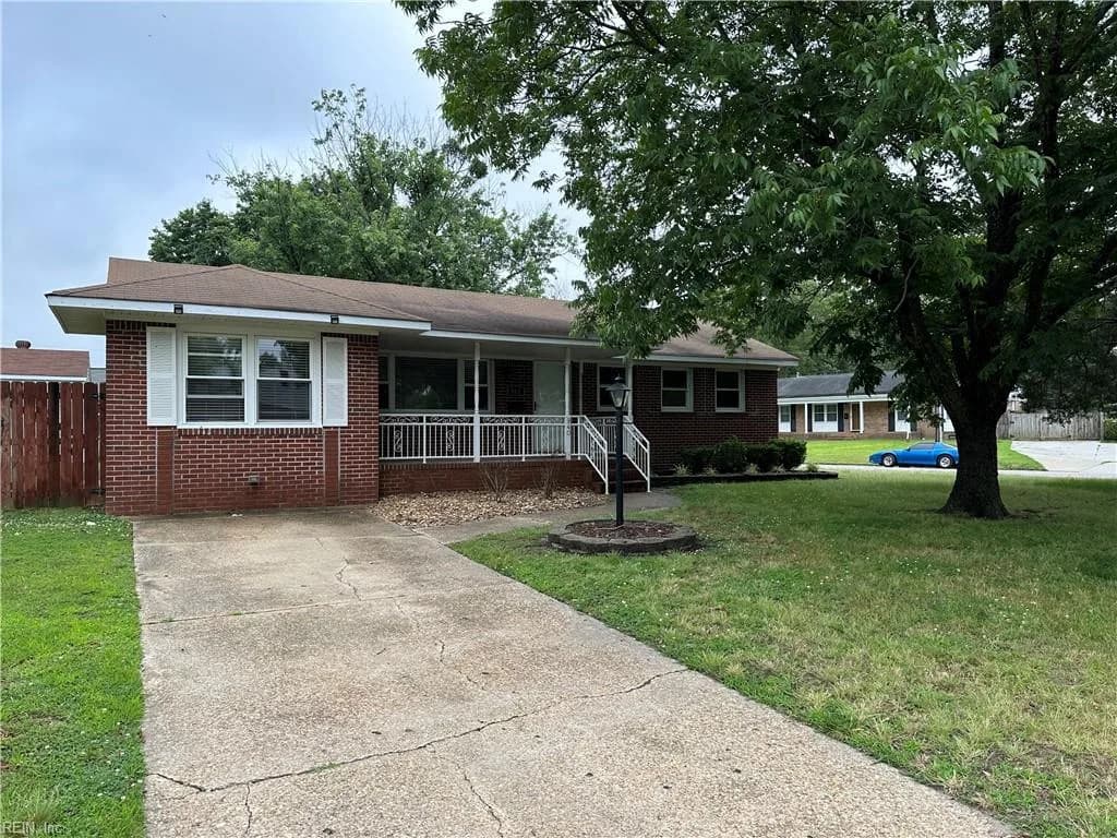 940 Redwood CIR, VIRGINIABEACH VA 23464 - Main photo