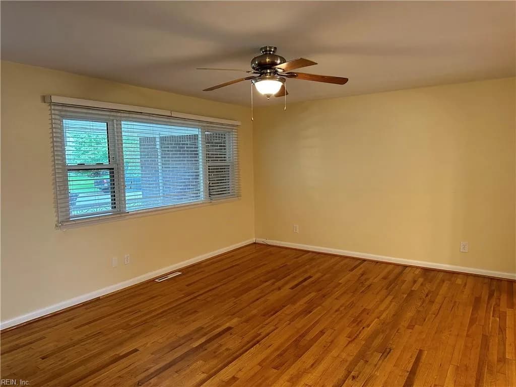 940 Redwood CIR, VIRGINIABEACH VA 23464 - Photo 5