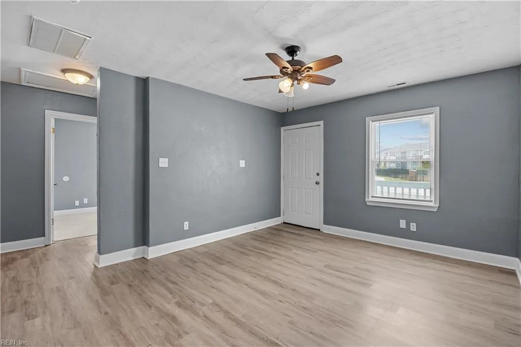 2321 Columbus AVE, PORTSMOUTH VA 23704 - Photo 5