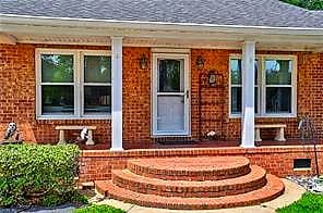858 Waters RD, CHESAPEAKE VA 23322 - Photo 4