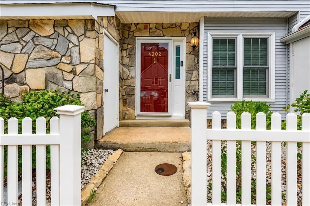 4902 Abbotsford MEWS, WILLIAMSBURG VA 23188 - Photo 4
