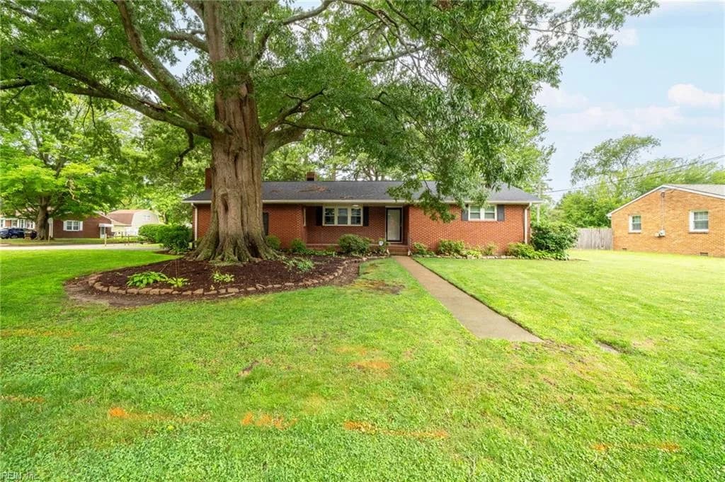 2600 Janson DR, CHESAPEAKE VA 23321 - Photo 4