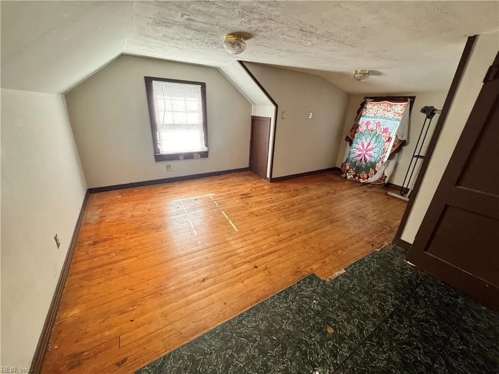 124 Chichester AVE, HAMPTON VA 23669 - Photo 5