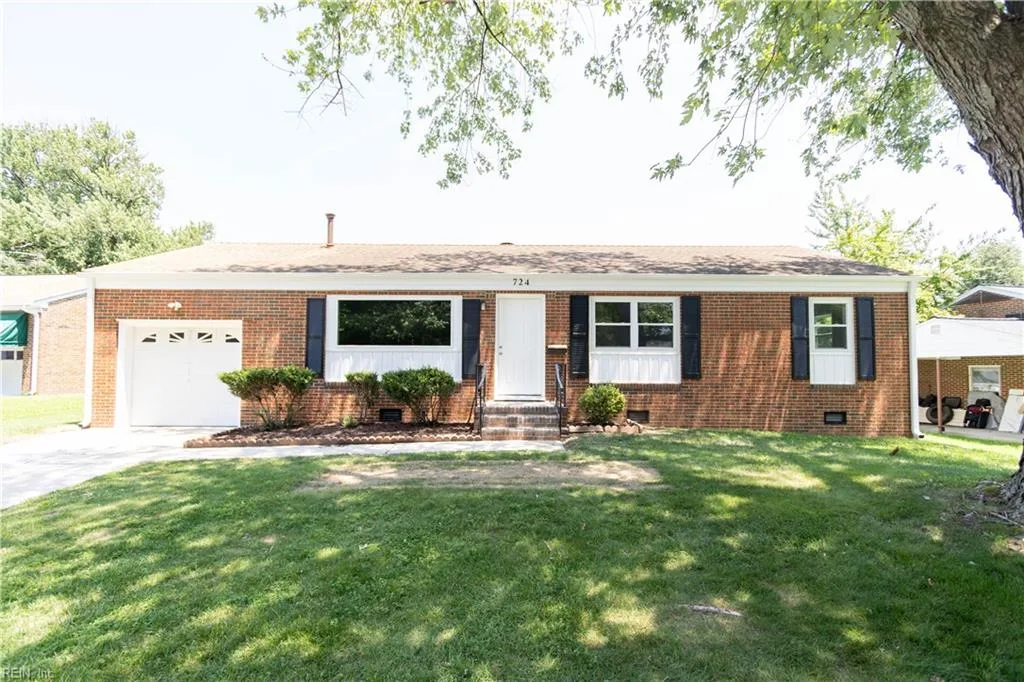 724 Lucas Creek RD, NEWPORT NEWS VA 23602