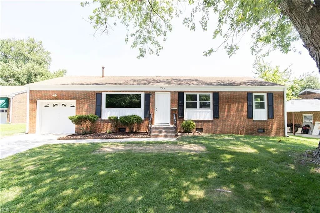 724 Lucas Creek RD, NEWPORTNEWS VA 23602 - Photo 2