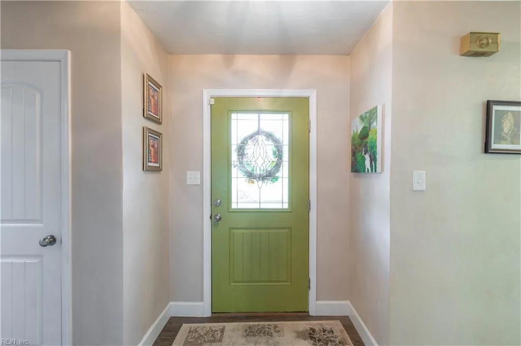 409 Old Forge CT, VIRGINIABEACH VA 23452 - Photo 3