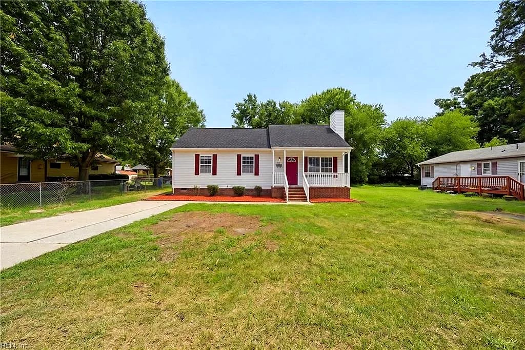 728 Center AVE, NEWPORT NEWS VA 23605