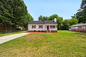 728 Center AVE, NEWPORT NEWS VA 23605