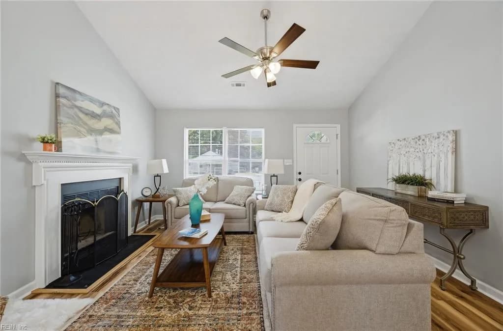 728 Center AVE, NEWPORTNEWS VA 23605 - Photo 5