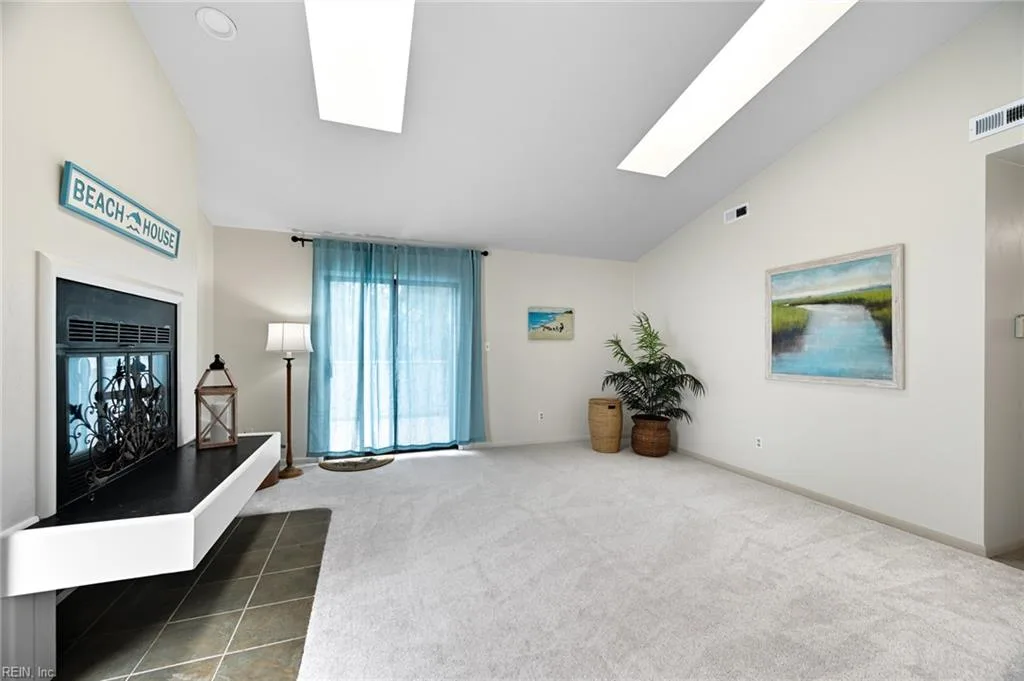 2416 Loran CT, VIRGINIABEACH VA 23451 - Photo 5