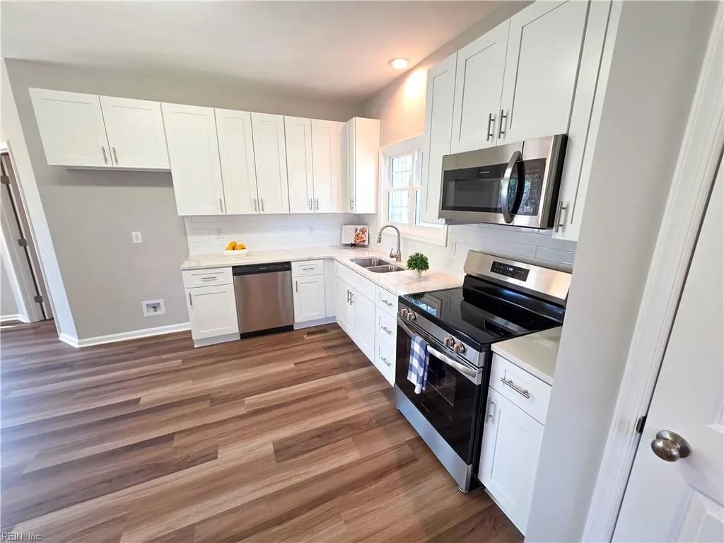 1 Columbia CT, PORTSMOUTH VA 23704 - Main photo