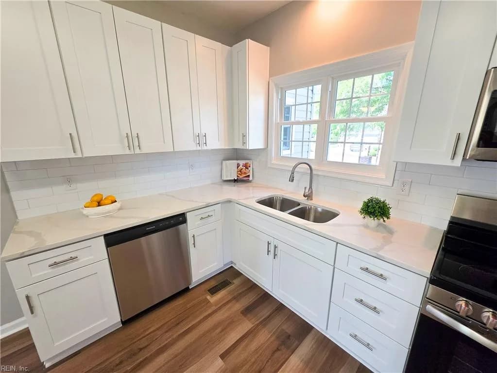 1 Columbia CT, PORTSMOUTH VA 23704 - Photo 3