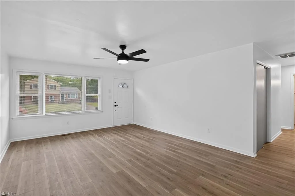 23 Colony RD, NEWPORTNEWS VA 23602 - Photo 5