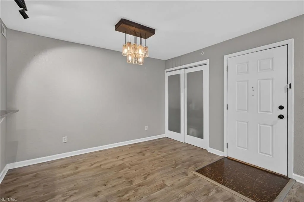 1120 Ocean Trace LN #301, VIRGINIA BEACH VA 23451 - Photo 4