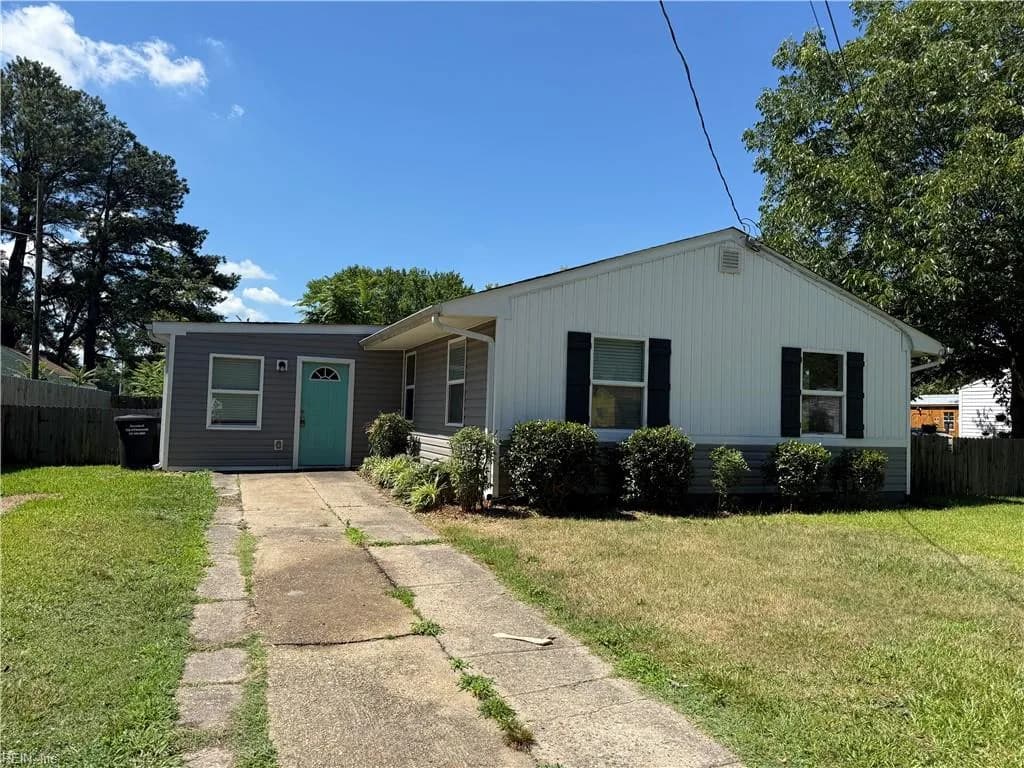 209 York DR, PORTSMOUTH VA 23702 - Main photo