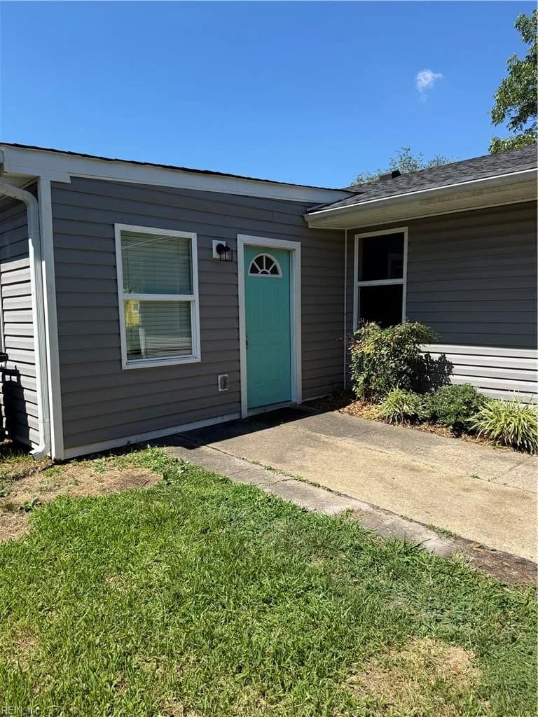 209 York DR, PORTSMOUTH VA 23702 - Photo 3
