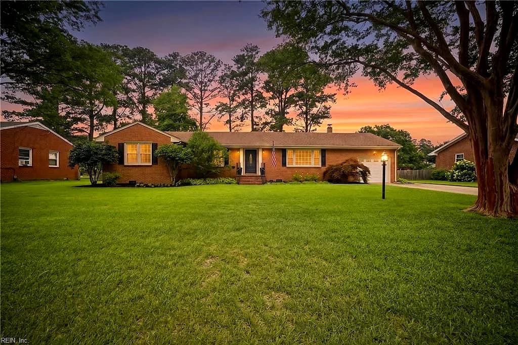 1920 Ames CIR W, CHESAPEAKE VA 23321 - Main photo