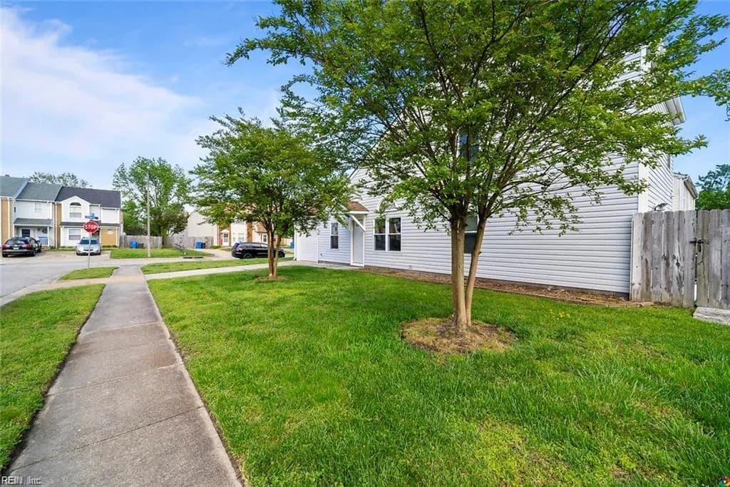 1254 CORKWOOD CIR, CHESAPEAKE VA 23320 - Photo 4