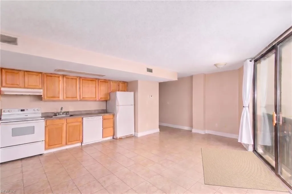 1222 E Ocean View AVE #306, NORFOLK VA 23503 - Photo 5