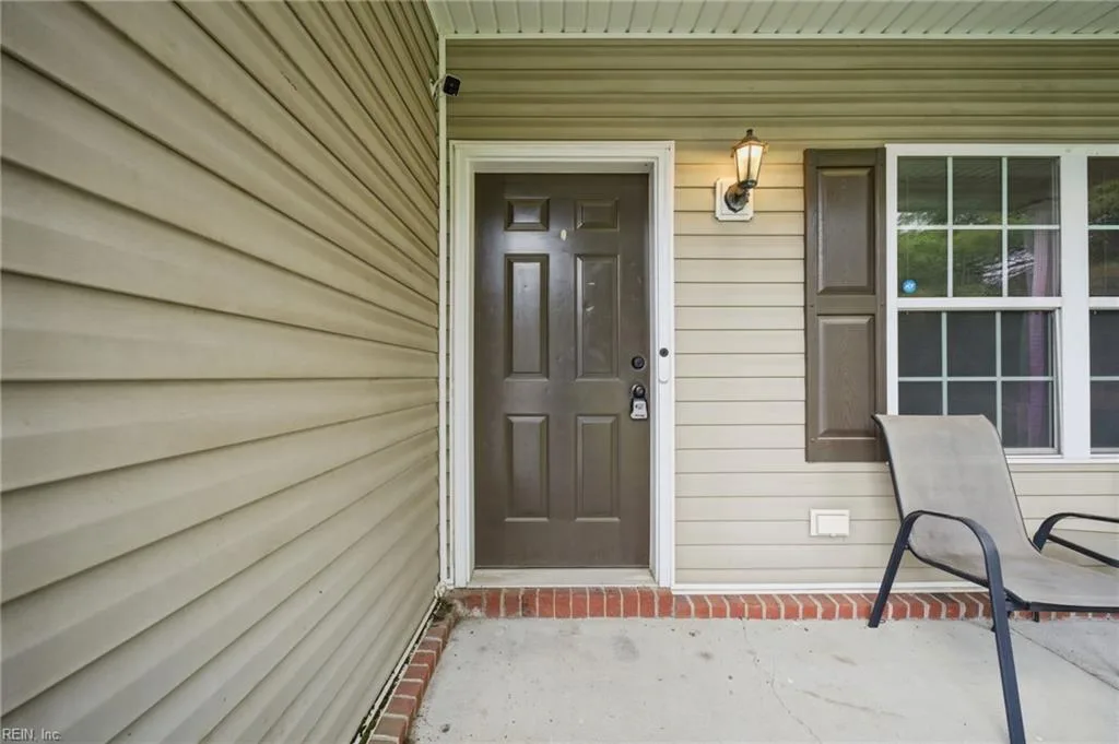 1608 Cullen AVE, CHESAPEAKE VA 23324 - Photo 4