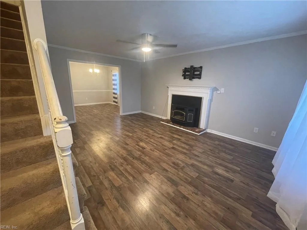 187 Loch CIR, HAMPTON VA 23669 - Photo 3