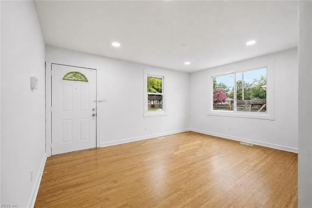 1303 Yeadon RD, CHESAPEAKE VA 23324 - Photo 5