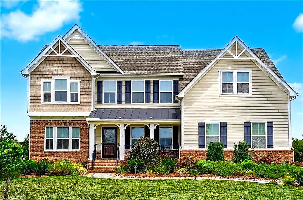 2068 Roger McClung LN, VIRGINIA BEACH VA 23456 - Main photo