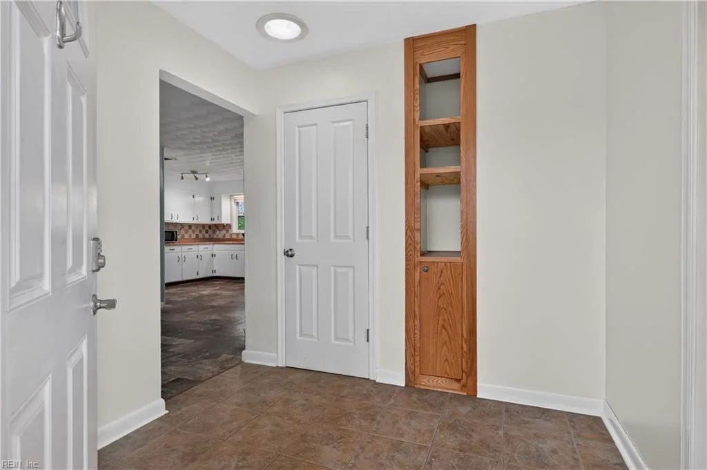 905 Shillelagh RD, CHESAPEAKE VA 23323 - Photo 5